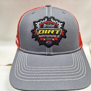Cappello Berretto Bristol Motor Speedway Dirt Nationals Drag Racing Trucker 2021 - Foto 1 di 6