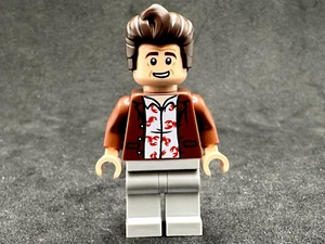 LEGO Ideas Cosmo Kramer Minifigure Set 21328 - Bild 1 von 3