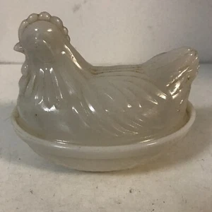 Vintage Hen on a Nest Milk Glass Covered Trinket Dish 4.5" Translucent Chicken - Picture 1 of 7
