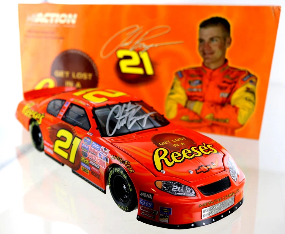 Clint Bowyer #21 Reeses 2004 Monte Carlo autografiado. escala 1-24 Foto 1 de 1