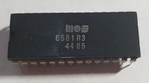Commodore SID 6581 revisione R3 "FUNZIONANTE" Commodore 64 SX 128 - Zdjęcie 1 z 3