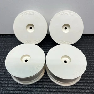 Tech Racing 24mm White Aero Dish Wheels Rims +2 Offset RC Touring Car Vintage - Picture 1 of 3