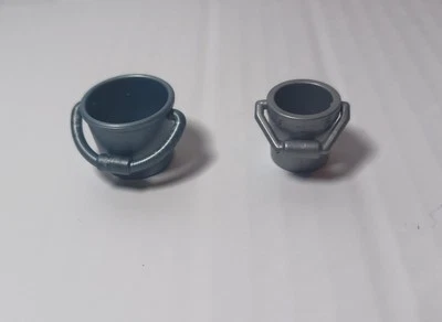 Cubos de agua de plata en miniatura para casa de muñecas para figuras de acción a escala 1:18 Foto 1 de 3