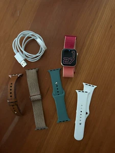 Apple Watch Series 5 40mm Gold Aluminum Case (GPS) - Photo 1 sur 3