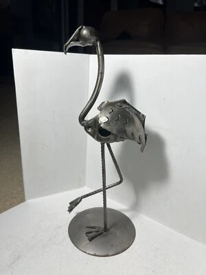 Estatua de flamenco arte metal hecho a mano Foto 1 de 4