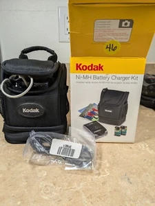 Kodak Camera Ni-MH 4J3500 Battery Charger Kit And Case - Picture 1 of 5