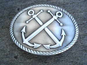 GÜRTELSCHNALLE MIT MARITIMEM THEMA. KREUZANKER. Marke HOGEYE. boot schiff seesegel - Bild 1 von 2