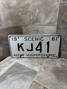 Vintage 1961 New Hampshire License Plate,Scenic, Green/White,patina - Picture 1 of 5