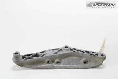 2018-2020 CHEVROLET TRAVERSE 3.6L ENGINE MOTOR RIGHT MOUNT SUPPORT BRACKET OEM - Image 1 of 4