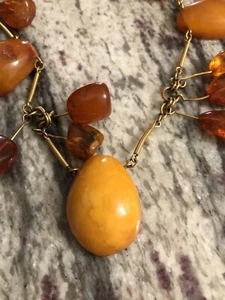 Natural Vintage 61g  Butterscotch Egg Yolk Baltic Amber Stone Necklace  - Picture 1 of 9