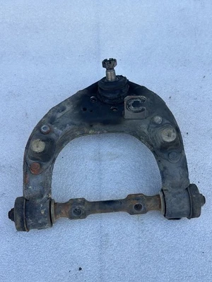 1999 MITSUBISHI MONTERO SPORT LEFT DRIVER FRONT UPPER CONTROL ARM - Image 1 of 4