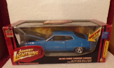 LOOK  JOHNNY LIGHTNING 1970 FORD TORINO COBRA CAR SCALE 1/24 DIECAST NIB - Image 1 of 4