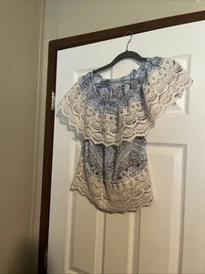 No Boundaries Junior Girls Printed Smocked Off the Shoulder Blouse Size 7-9 Med - Picture 1 of 2