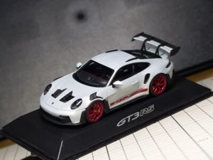Spark 1/43 Porsche 911 992 GT3 RS Porsche Exclusive Dealer Model Car - Picture 1 of 13