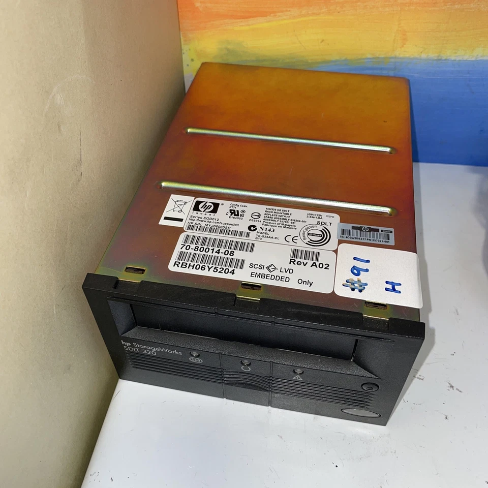 HP StorageWorks SDLT 320 160/320GB SCSI LVD Tape Drive - Image 1 of 3