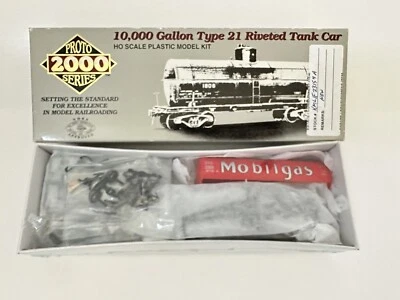 Proto 2000 HO 10000 Gallon Type 21 Riveted Tank Car Model Kit 23154 SVX #2003 - Image 1 of 2