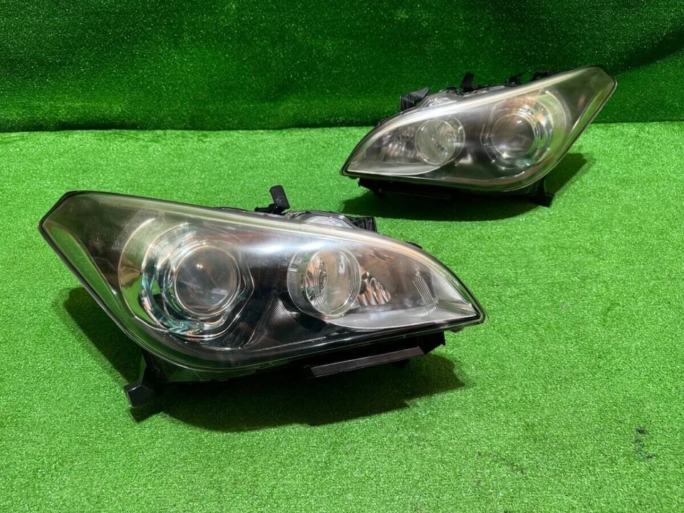 Faros HID genuinos Nissan Fuga Y51 Infiniti M37 M56 100-23035 JDM usados Foto 1 de 4