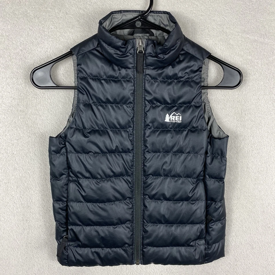 REI Co-op Kids 650 鹅绒松饼背心 XS (6-7) 黑色可打包保暖口袋 — 第 1/4 张图片