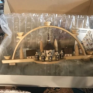 Müller Seiffen Erzgebirge Church Carolers Candle Holder handmade Germany - Picture 1 of 13