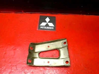 02 03 04 05 MITSUBISHI ECLIPSE 2.4L 4CYL INTAKE MANIFOLD BRACKET MOUNT STAND OEM - Image 1 of 3