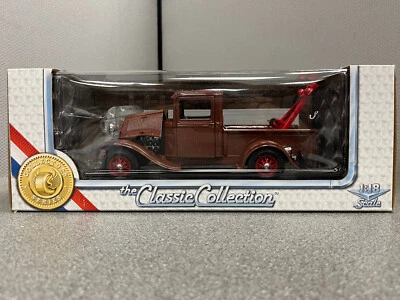 1:18 Road Legends Certified Classics Collection Brown 1934 Ford Pickup Tow Truck - Image 1 of 4