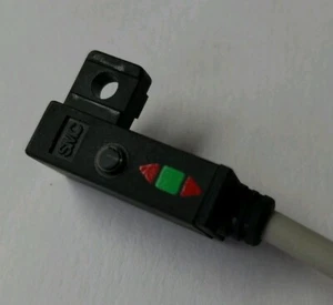 SMC D-F79F dc5-24v proximity reed sensor 10 foot 4 wire cable NPN - Picture 1 of 3