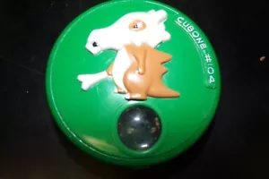 POKEMON CUBONE MURMELTABLETT MIT 8 MURMELN - Bild 1 von 2