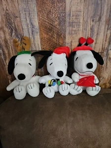 3 7 Zoll Hallmark Peanuts Snoopy Valentinstag Weihnachten Snoopy Plüsch Lichter Rentier - Bild 1 von 9