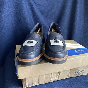 Mocasines Clarks Westlynn Bella para mujer talla 10 borla de cuero azul marino nuevos B1floor-s - Imagen 1 de 11