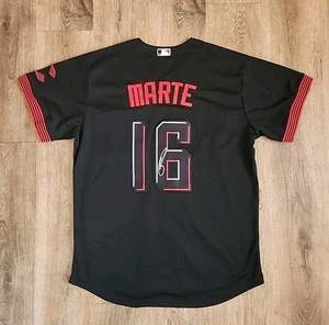 CINCINNATI REDS NOELVI MARTE AUTO SIGNED AUTOGRAPH #16 BLACK JERSEY NIKE RARE - Picture 1 of 12