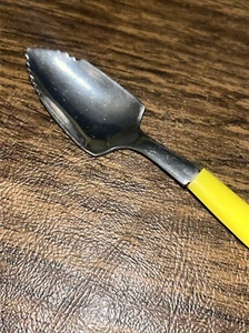 Cucchiaio Pompelmo Seghettato Vintage Giallo Acciaio Inox Giappone - Foto 1 di 8