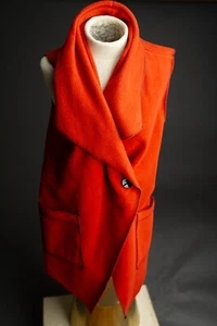 Janska Large Fleece Vest - Picture 1 of 4