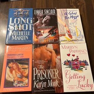 Makes A Lot Of Six Romance Novels Paperbacks. Michelle Martin, Marilyn Pappano - Picture 1 of 10