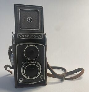 Pre-Owned Yashica A TLR 120 Format Camera, NOT TESTED - Twin Lens
