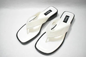 Sandalias Premier blancas con cuentas tanga chanclas talla 9 para mujer nuevas - Imagen 1 de 8
