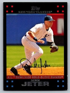 2007 Topps #301 Derek Jeter New York Yankees - Picture 1 of 3