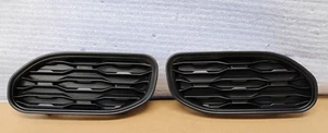 OEM Front 2-Set Bumper Bezels 2019-2024 Ram 1500 68414294AA (RH) 68414295AA (LH) - Bild 1 von 8