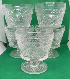 Hazel Atlas EAPG Juego de 5 vasos vintage con patas de vidrio tapa grande casi 3,75" de alto - Imagen 1 de 4