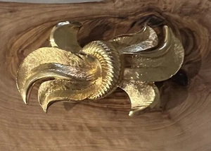 MIMI DIN Belt Buckle Vintage 1985 Gold Tone Interlocking - Picture 1 of 8