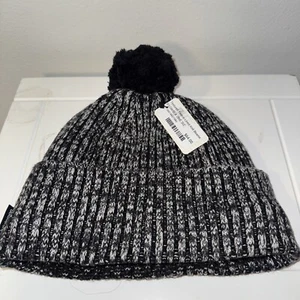 LULULEMON Knit Pom Pom Beanie Hat One Size NWT - Picture 1 of 6
