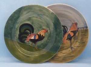 Colonial Williamsburg Rooster Plates Oxney Green Rye Sussex England Hand Painted - Picture 1 of 5
