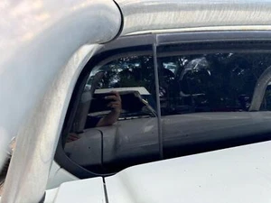 MITSUBISHI TRITON MN, LH SIDE, 08/09-04/15 REAR SCREEN GLASS, REAR WINDSCREEN Ut - Picture 1 of 10