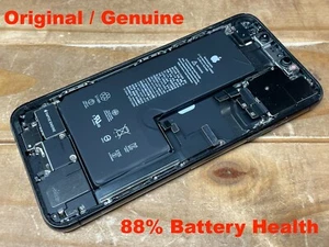 iPhone 11 Pro Max - Back Housing Replacement w/ Small Parts - OEM - Space Gray - Photo 1 sur 8
