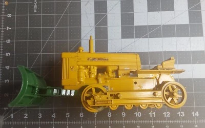 Eska 1:16 Yellow John Deere Bulldozer w Green Removable Blade - Image 1 of 4