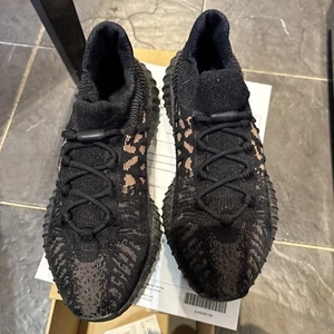 adidas yeezy 350 v2 cmpct - Picture 1 of 5