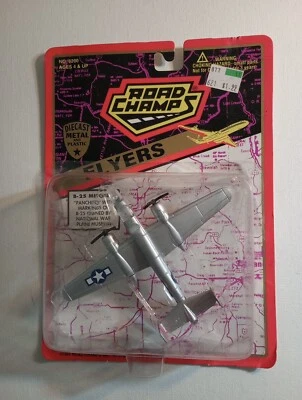 Avión diecast Road Champs Vintage 1955 Flyers B-25 Mitchell Panchito Foto 1 de 2