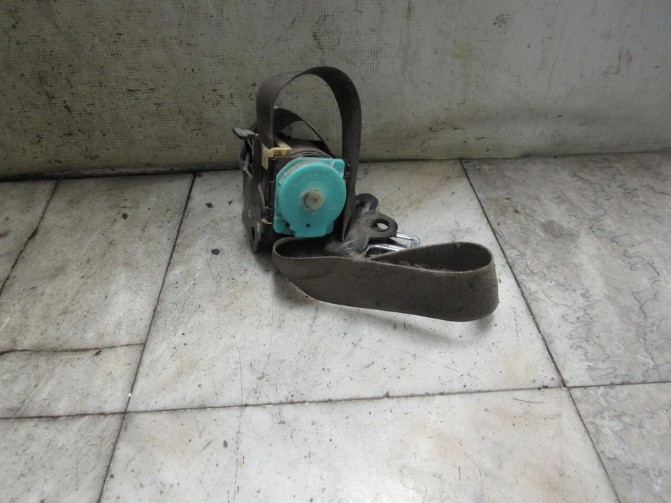 03 04 05 06 07 08 09 10 CHEVY EXPRESS 1500 Cinturón de seguridad delantero OEM Foto 1 de 2