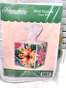 Kit de lona de plástico Herrschners 270270 MOD FLORES CAJA DE PAÑUELOS Retro - Imagen 1 de 3