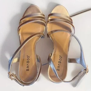 Bamboo Size 7.5 NWT Women’s Silver-Gold Strappy Heels/ New Metallic Sandals - Picture 1 of 8
