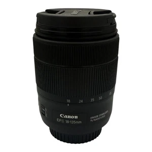 Objetivo Canon EF-S 18-135mm F3.5-5.6 is USM (67mm rosca de filtro) negro - Imagen 1 de 3